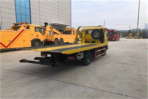 西峡非事故拖车