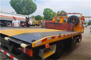 西峡附近拖车电话号码服务